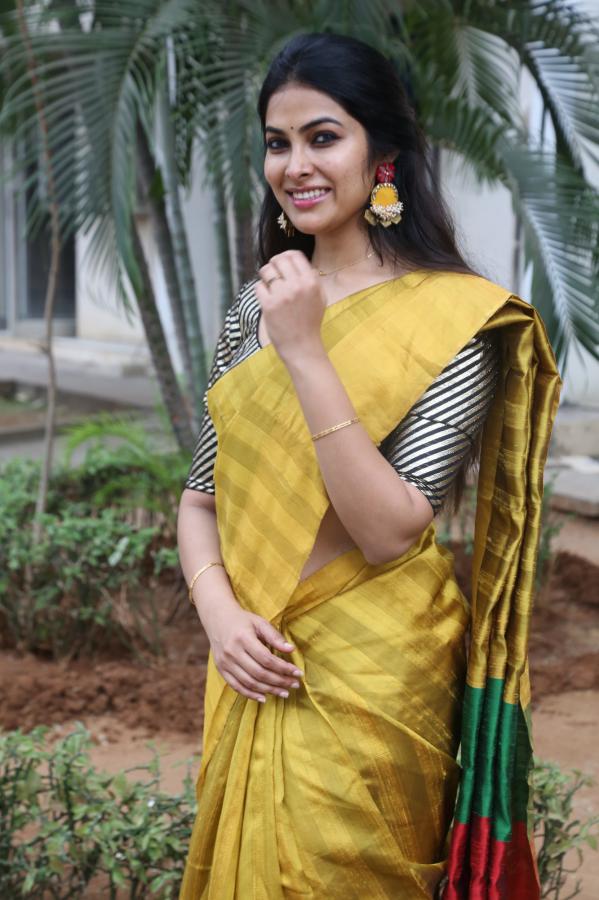 divi-vadthya-stills-5-4.jpg
