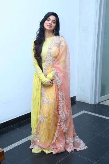divyabharathi-stills-6.jpg