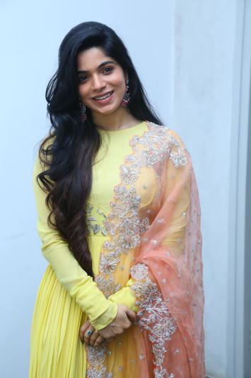 divyabharathi-stills-7.jpg