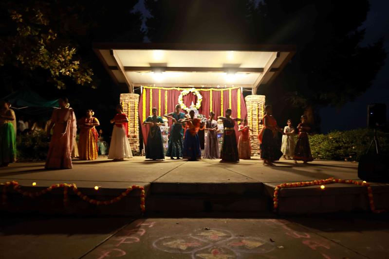 diwali-celebrations-by-indian-americans-in-california-15.jpg