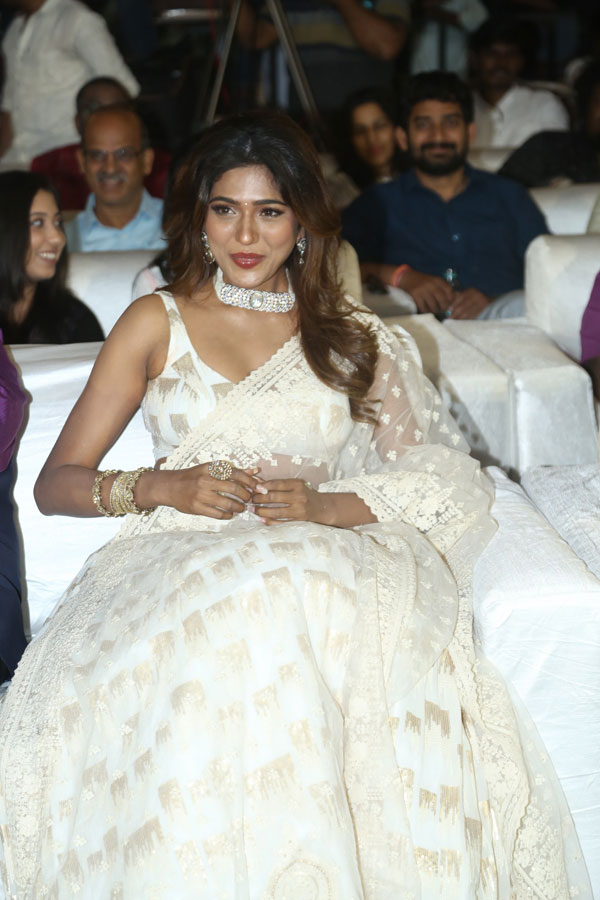 dolly-sha-stills-4.jpg