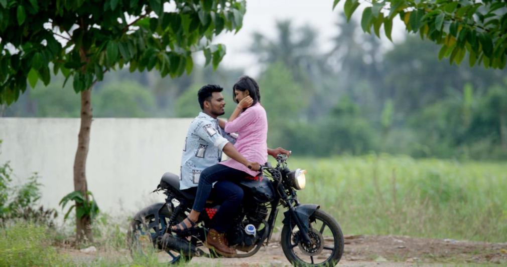 dostan-first-look-poster-launched-2.jpg