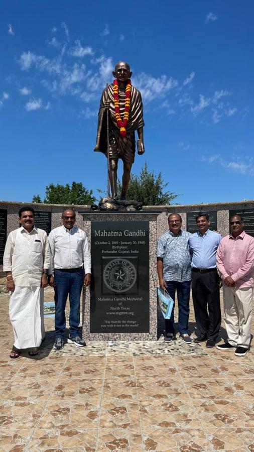 dr-krishna-ella-visits-gandhi-memorial-in-dallas-4.jpg