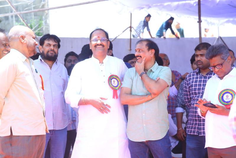 dr-m-prabhakarreddy-statue-launch-2.jpg