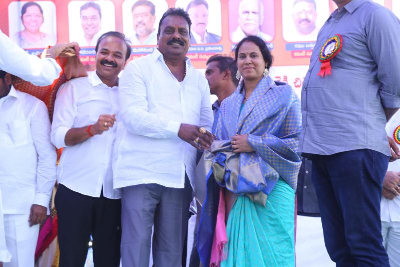 dr-m-prabhakarreddy-statue-launch-24.jpg