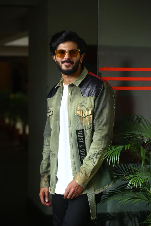 dulquer-salman-stills-2.jpg
