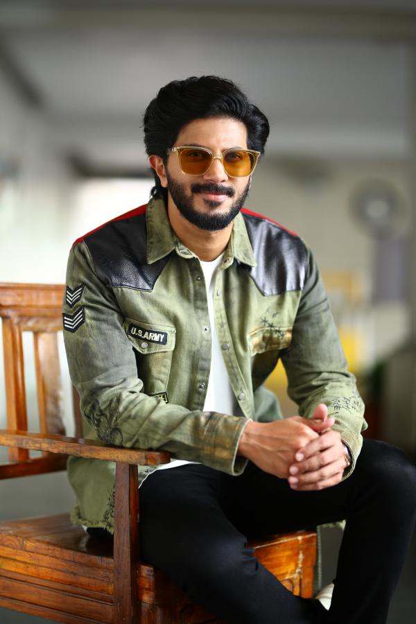 dulquer-salman-stills-3.jpg
