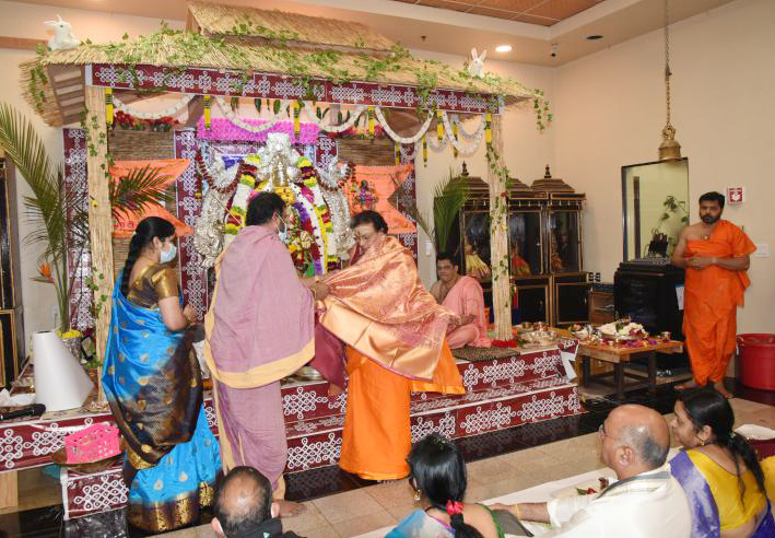 durga-pujalu-at-satyanarayana-swamy-temple-16.jpg