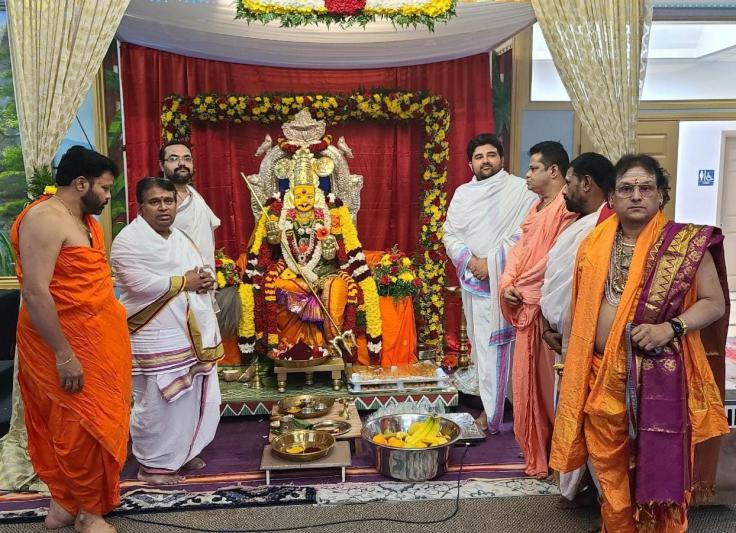 durgamma-pujalu-at-sri-sivakameswari-temple-in-los-angeles-4.jpg