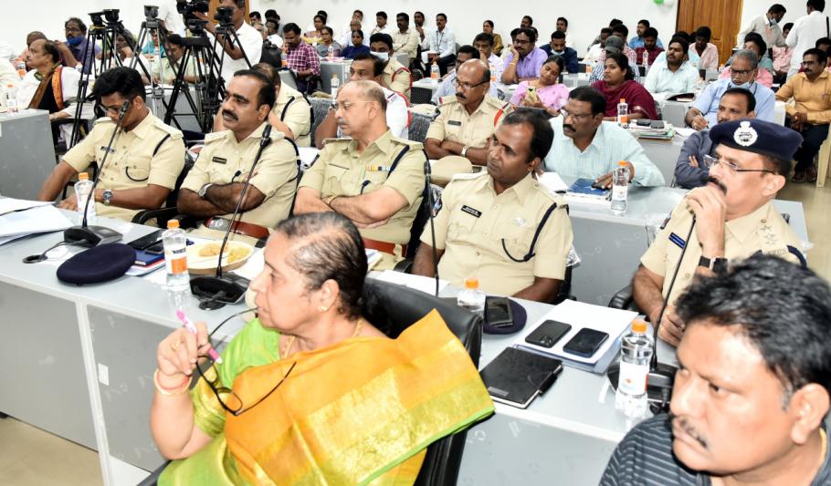 endowment-minister-kottu-satyanarayana-review-on-dasara-celebrations-2.jpg