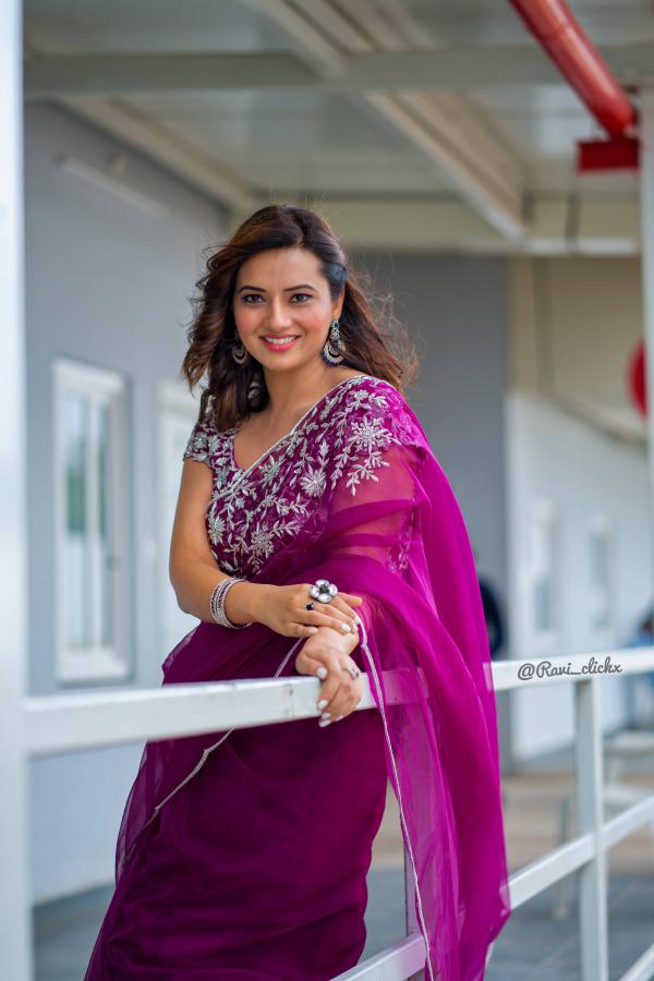 esha-chawla-stills-18.jpg