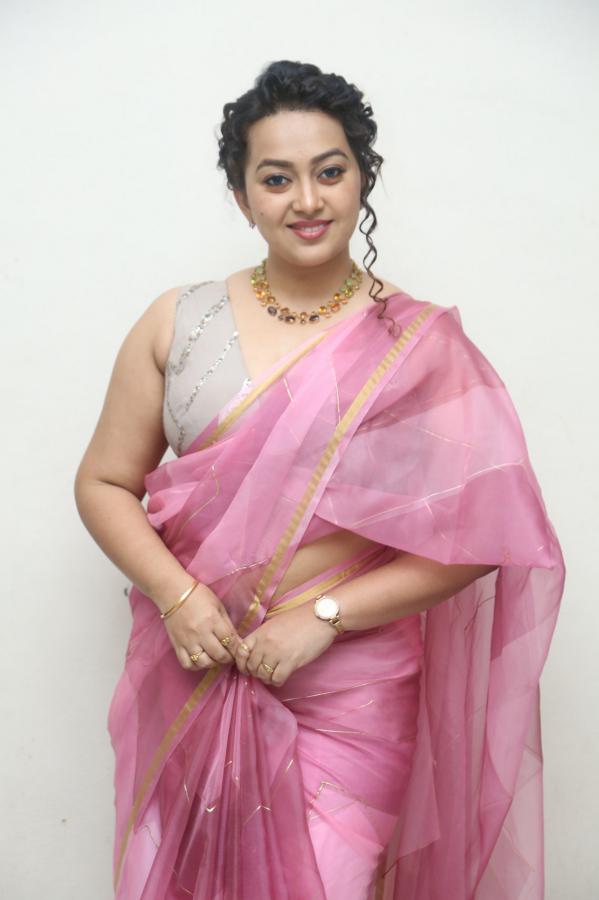 Estar Noria Stills