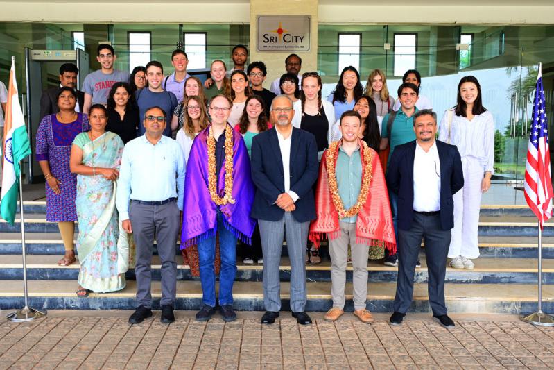 faculty-students-delegation-visits-sri-city-3.jpg