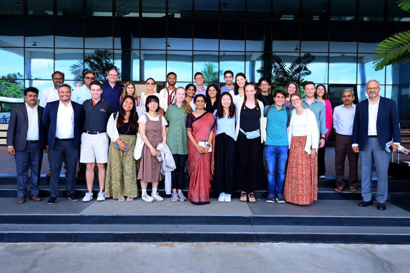 faculty-students-delegation-visits-sri-city-8.jpg