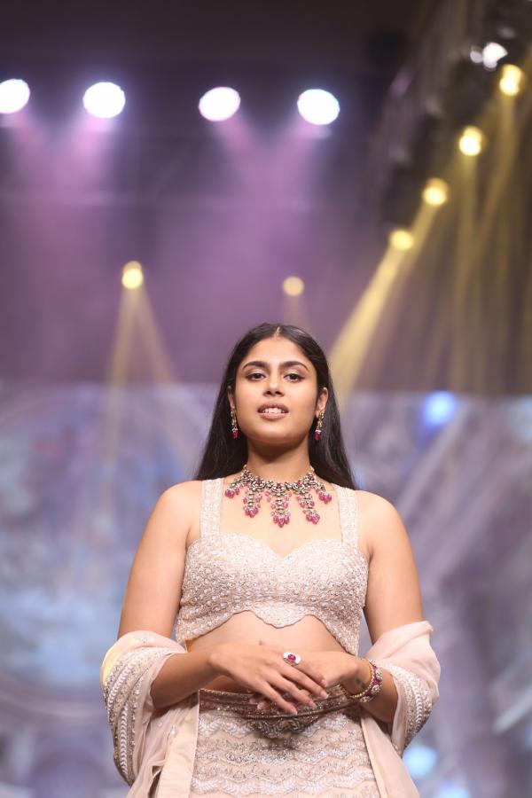 faria-abdullah-stills-10.jpg