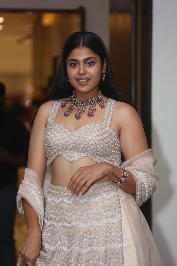 faria-abdullah-stills-2.jpg