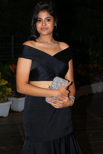 faria-abdullah-stills-3-4.jpg