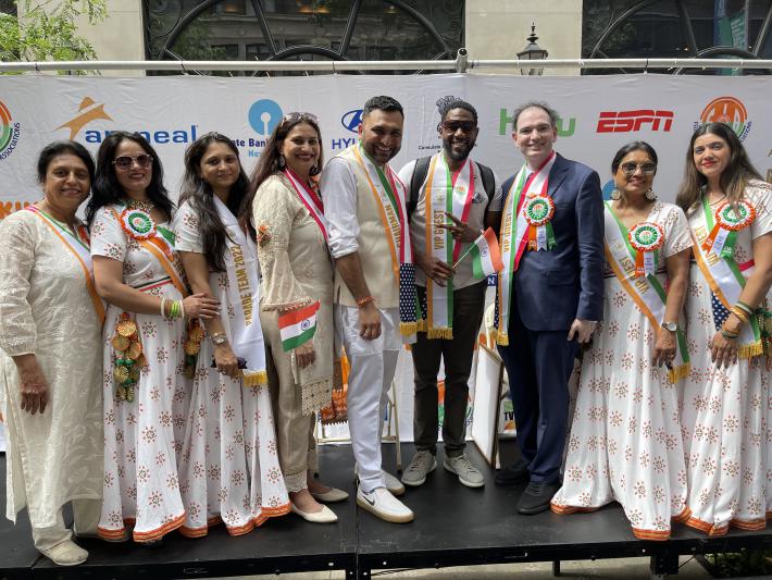 fia-celebrated-grand-india-day-parade-in-ny-4.jpg