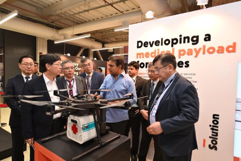 foxconn-chairman-young-liu-unveiled-t-works-7.jpg