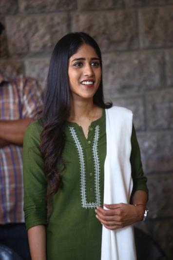 gaalivaana-web-series-team-press-meet-8.jpg