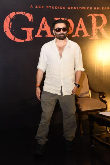 gadar-2-movie-press-meet-2.jpg