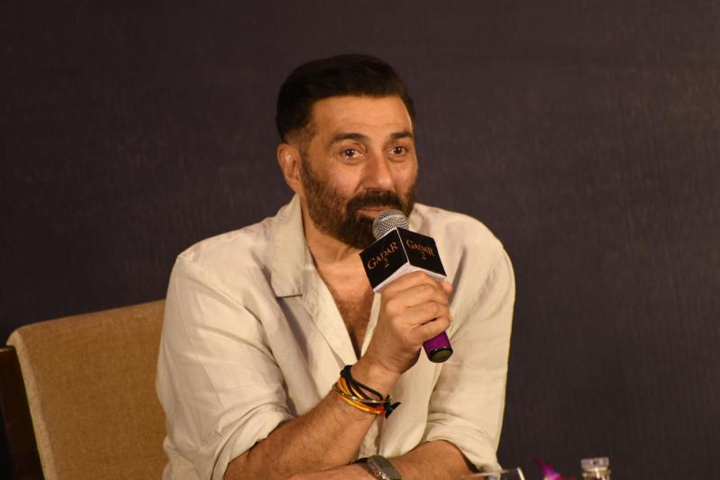 gadar-2-movie-press-meet-9.jpg