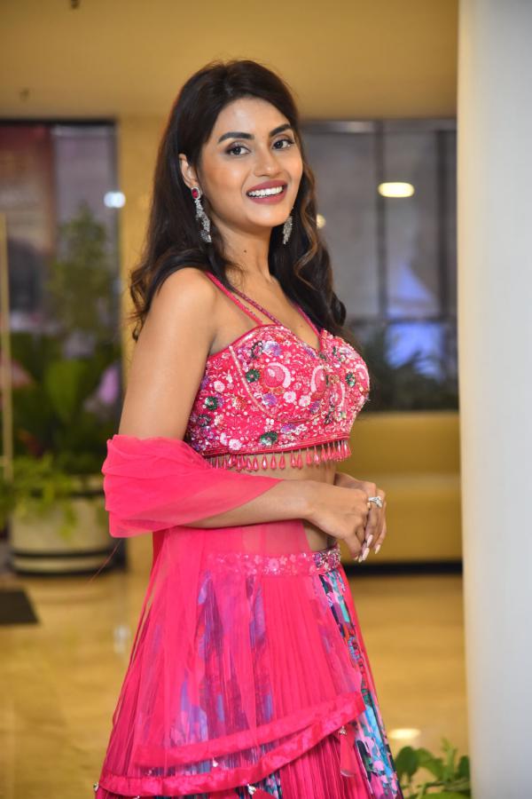garima-stills-5.jpg
