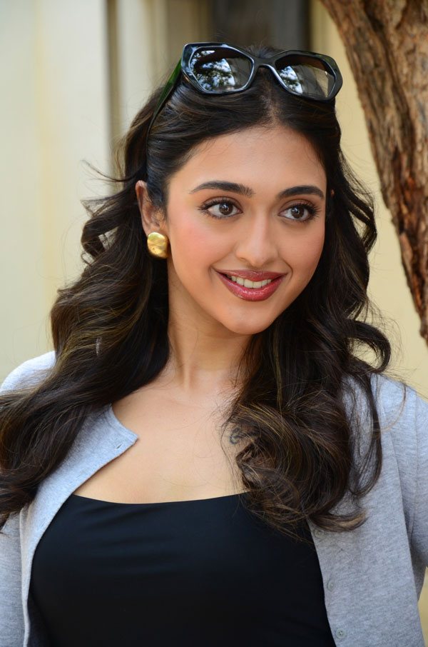 gayathri-bharadwaj-stills-5.jpg