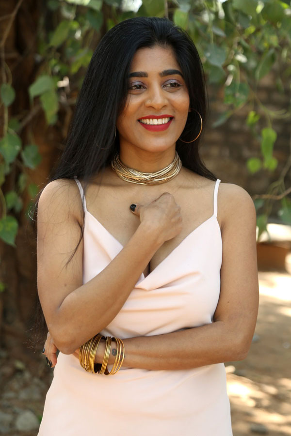 gayatri-gupta-stills-14.jpg