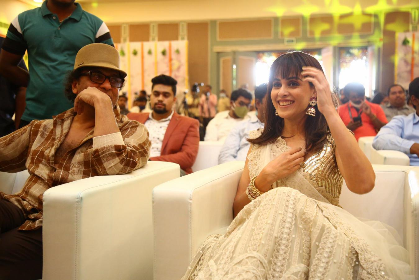 genelia-stills-9.jpg