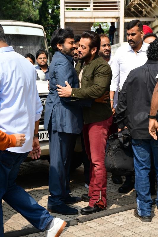 god-father-hindi-trailer-launch-3.jpg