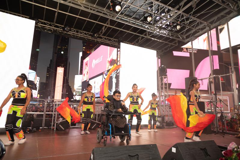 gopi-dairy-diwali-celebrations-at-times-square-13.jpg