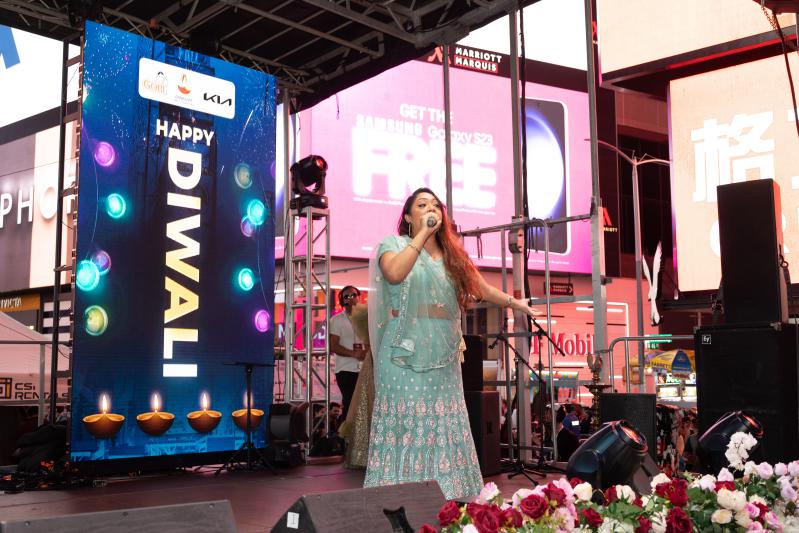 gopi-dairy-diwali-celebrations-at-times-square-14.jpg