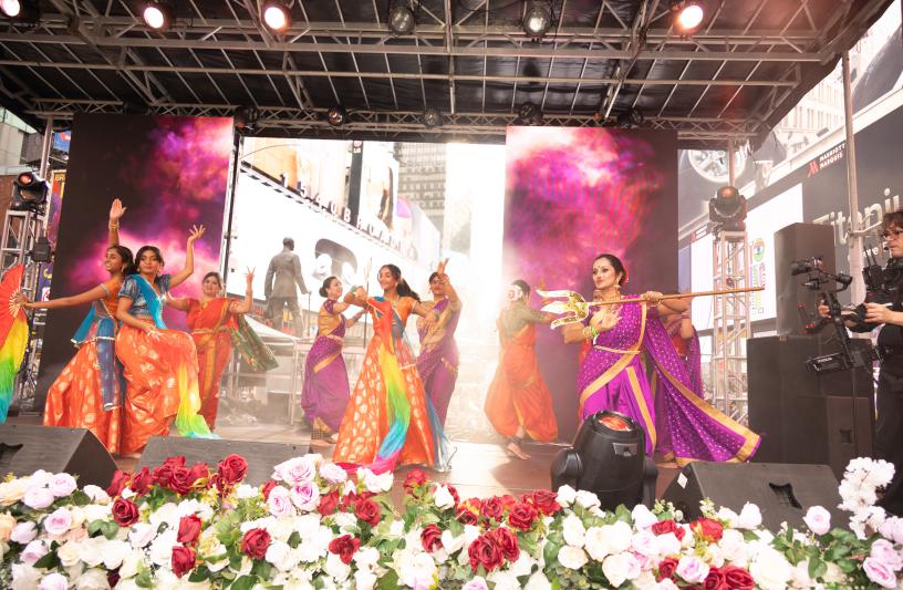 gopi-dairy-diwali-celebrations-at-times-square-3.jpg