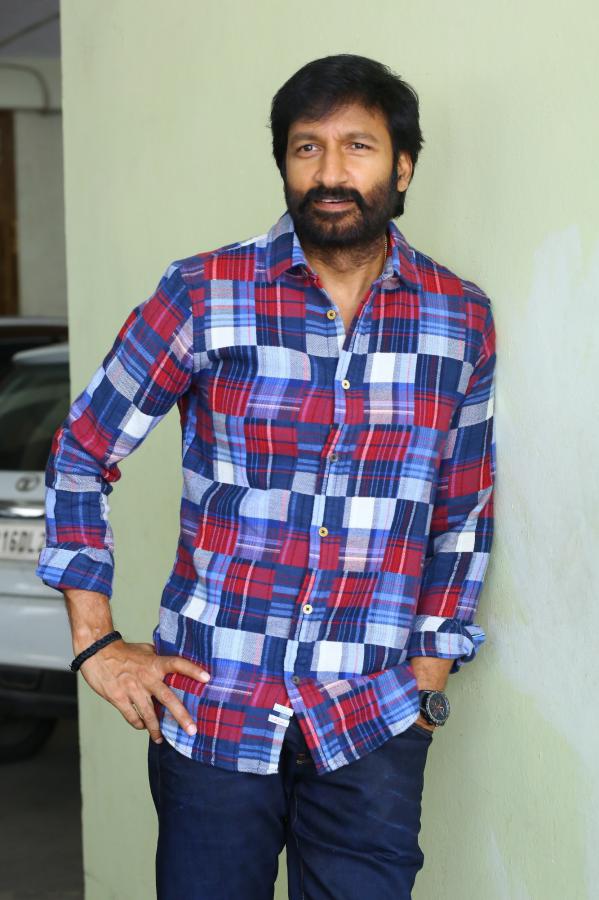 gopichand-stills-3-22.jpg