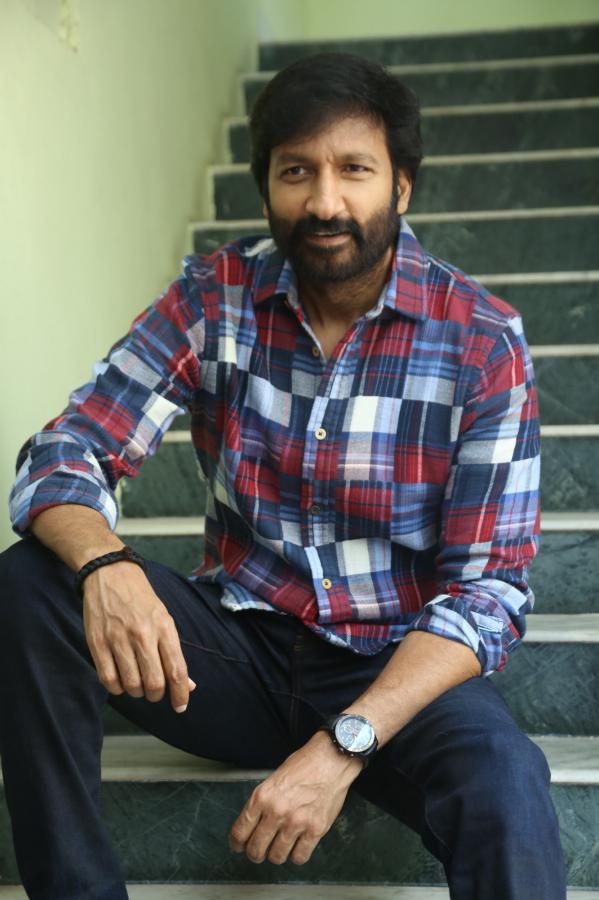 gopichand-stills-3-4.jpg