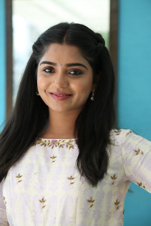 gouri-g-kishan-stills-3-4.jpg