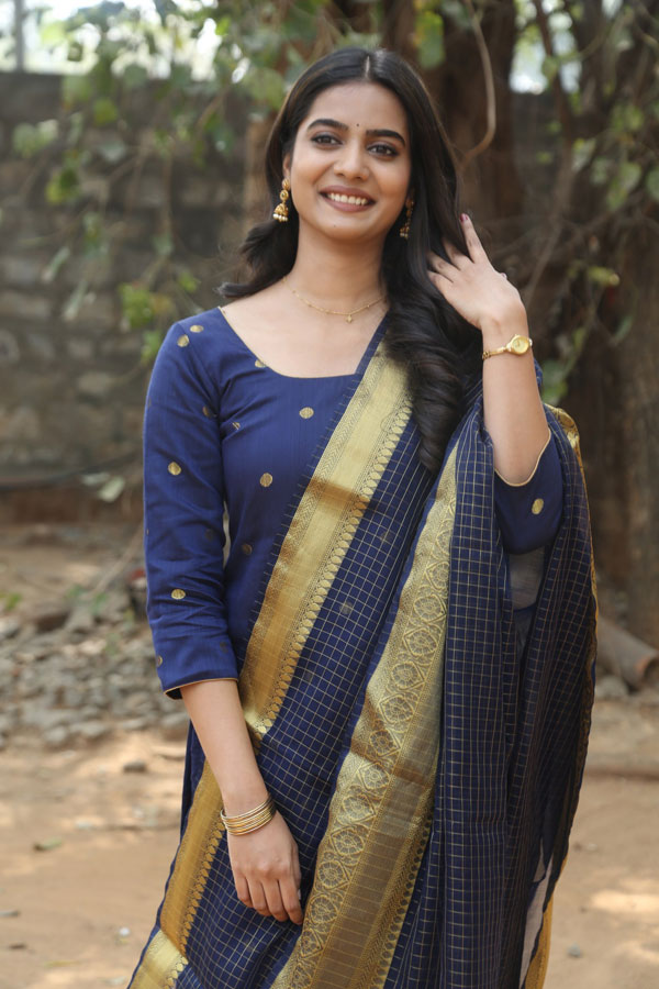 gouri-priya-stills-2-20.jpg