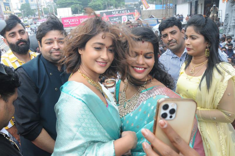 grand-launch-of-mugdha-art-studio-in-vizag-21.jpg