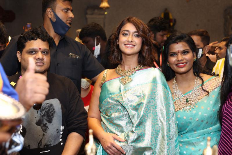 grand-launch-of-mugdha-art-studio-in-vizag-8.jpg