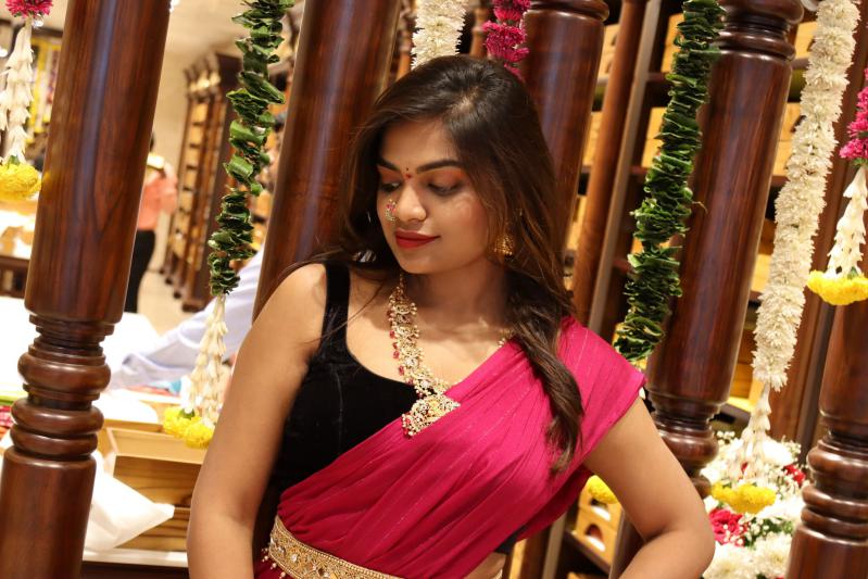 grand-launching-gowri-signature-collections-15.jpg