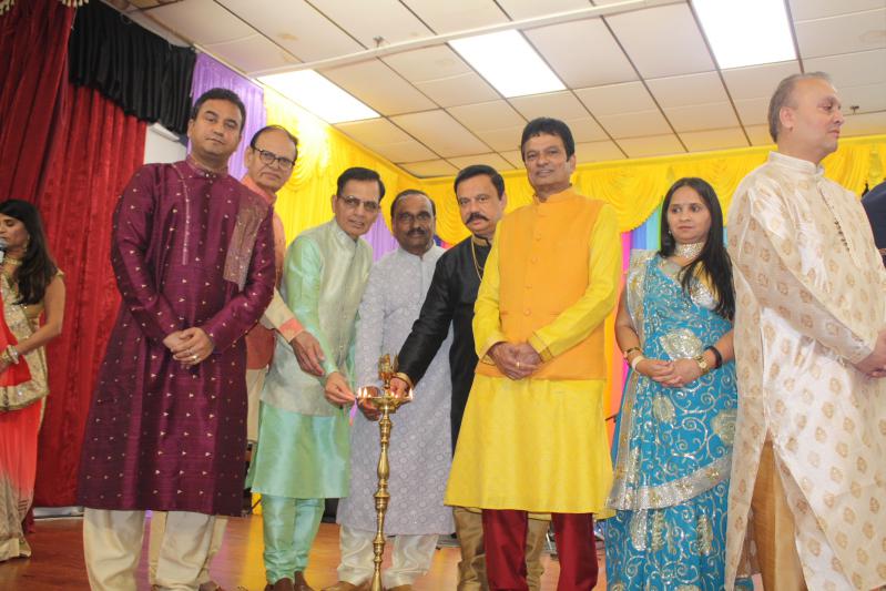 gujarati-samaj-of-newyork-celebrates-grand-diwali-celebration-8.jpg