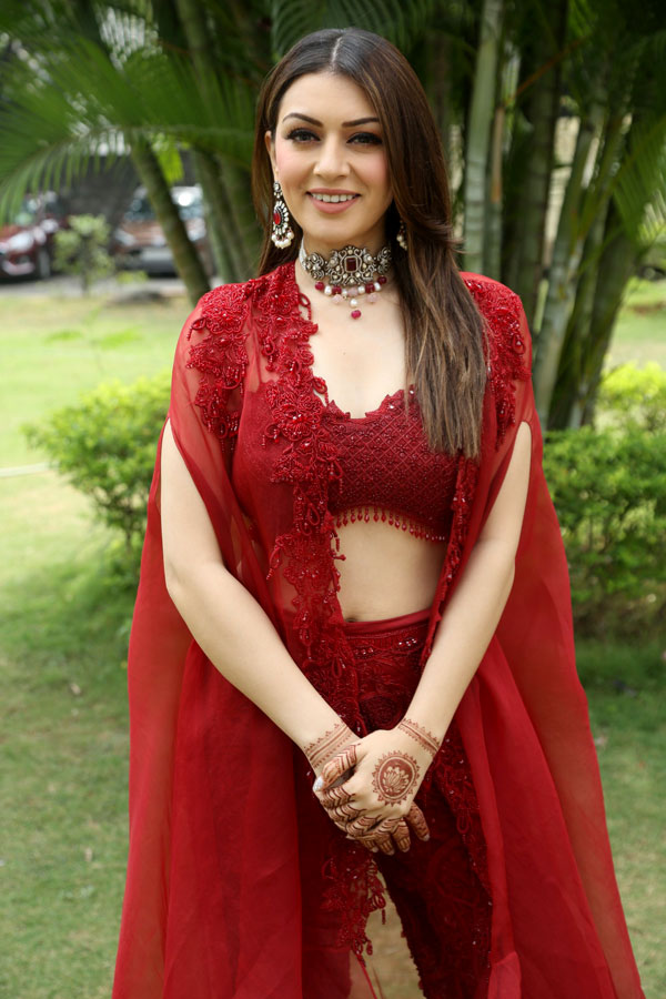 hansika-stills-2-15.jpg