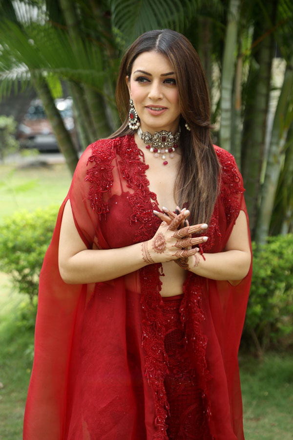 hansika-stills-2-17.jpg