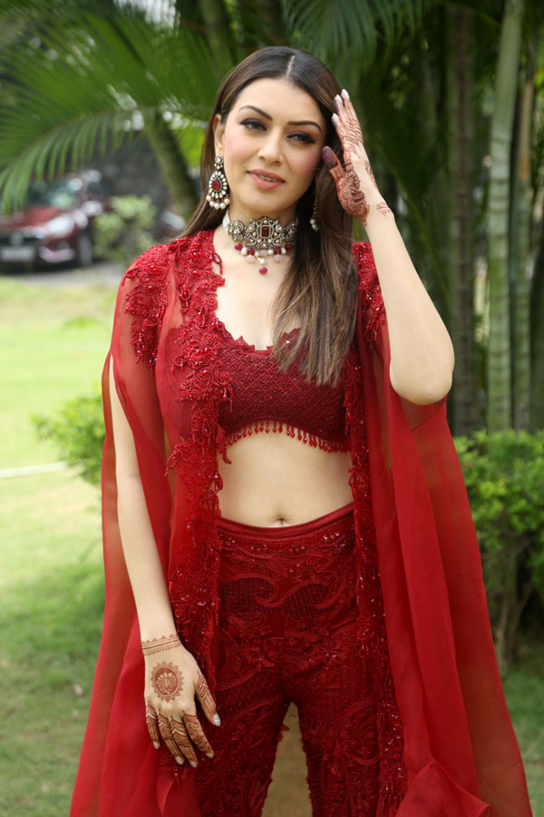 hansika-stills-2-7.jpg