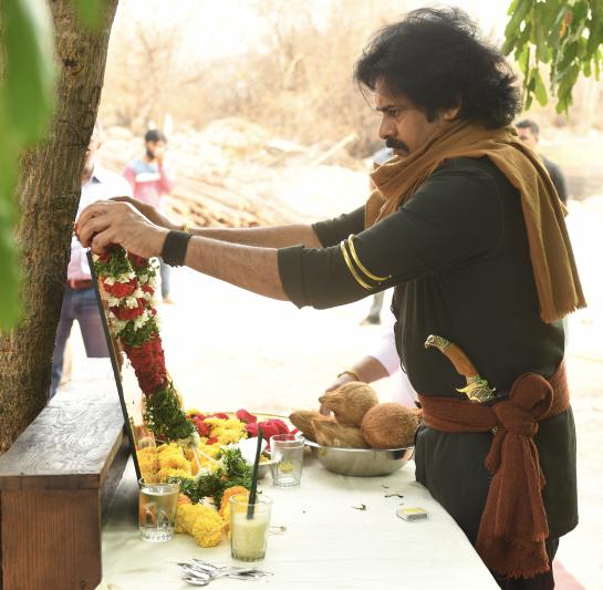hari-hara-veera-mallu-movie-stills-2.jpg