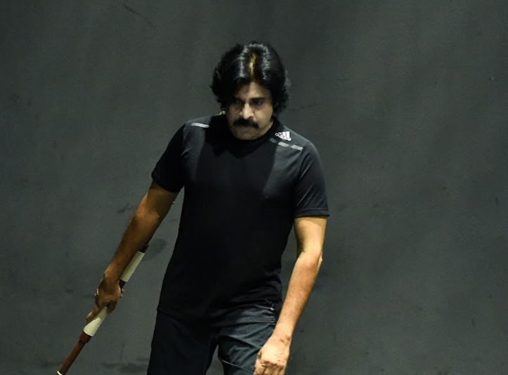hari-hara-veera-mallu-working-stills-5.jpg