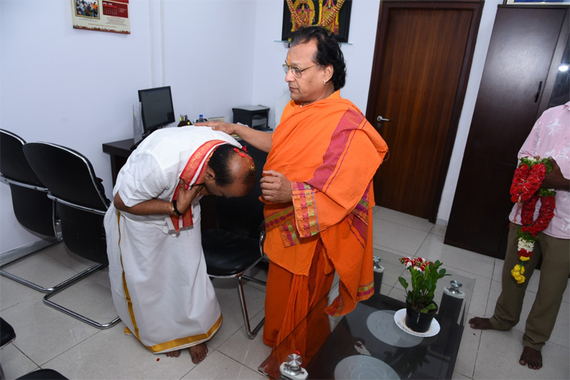 hari-jawaharlal-takes-charge-as-the-principal-secretary-6.jpg