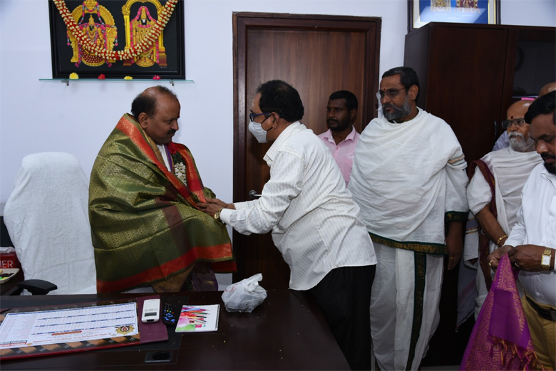hari-jawaharlal-takes-charge-as-the-principal-secretary-7.jpg