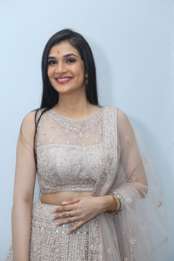Hasini Sudheer Stills